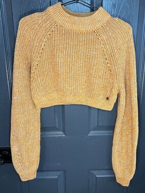 Noisy May Cropped Knitted Sweater with Long Balloon Sleeves